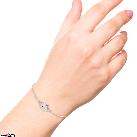 Hello Kitty Matching Bracelet and Earrings Set - Picture 7 of 7